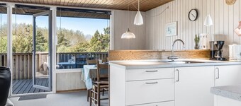 "Sara" - 2.5km from the sea by Interhome