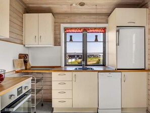 Fridge, dishwasher, cookware/dishes/utensils