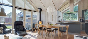 "Hellena" - 90m from the sea by Interhome