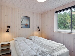 7 bedrooms, WiFi