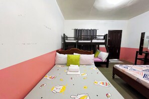 Barkada Room for 7 pax