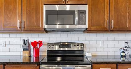 Conveniently located Clean Rambler.