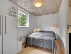 3 bedrooms, Internet