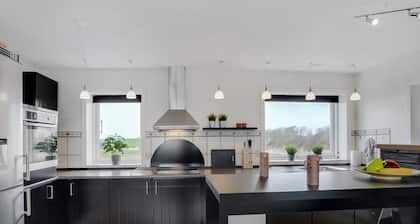 "Imilie" - 250m to the fjord by Interhome