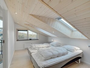 10 bedrooms, WiFi