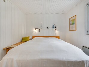 3 bedrooms, Internet
