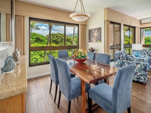 Dining - 2 Bedroom Garden View - Platinum (Lahaina)