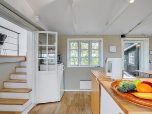 Fridge, microwave, dishwasher, cookware/dishes/utensils