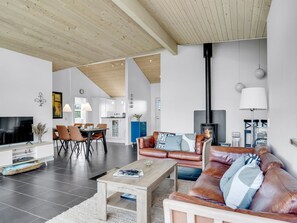 TV, fireplace - "Sulki" - 3.5km from the sea by Interhome (Frøstrup)