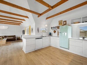 Fridge, microwave, dishwasher, cookware/dishes/utensils - "Hermine" -  from the sea by Interhome (Ulfborg)