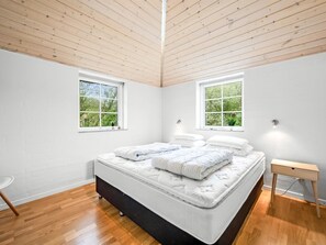 5 bedrooms, WiFi