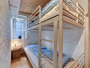 3 bedrooms, WiFi