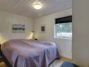 3 bedrooms, Internet