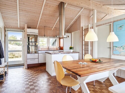 "Franzisca" - 700m from the sea by Interhome