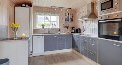 "Haidi" - 300m from the sea by Interhome