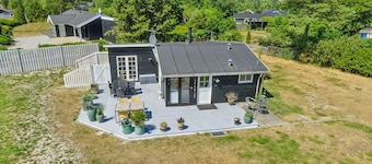 "Haidi" - 300m from the sea by Interhome