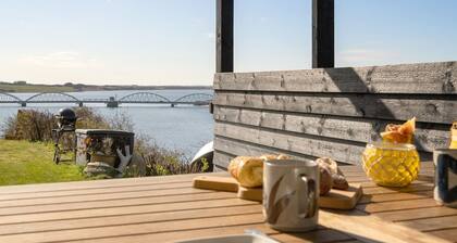 "Nielsen" - 30m to the fjord by Interhome