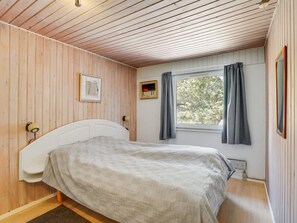 5 bedrooms, WiFi