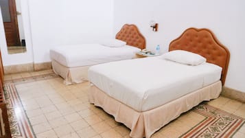 1 bedroom, desk, soundproofing, free WiFi