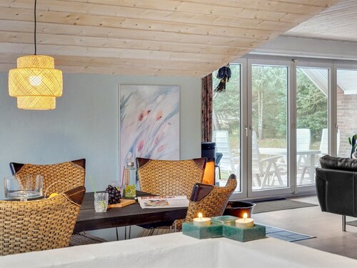 "Lumi" - 800m from the sea by Interhome