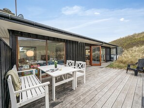 Outdoor dining - "Eyla" -  from the sea by Interhome (Hvide Sande)