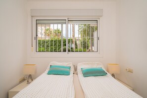 2 bedrooms, free WiFi, bed sheets