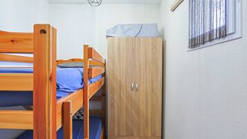 1 chambre, fer et planche Ă repasser, Wi-Fi gratuit