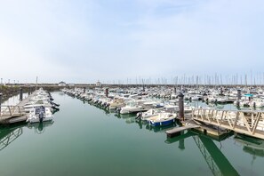 Marina - Apartment 'Apt Vue Mer - Balcon - Parking' with Sea View, Balcony and Wi-Fi (Les Sables-d'Olonne)
