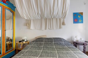 4 habitaciones, tabla de planchar con plancha y wifi gratis 
