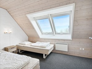 4 bedrooms, WiFi