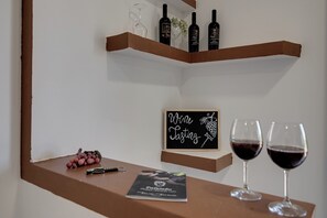 Interior - Holiday Home 'Girasole Apartment' with Shared Pool, Private Terrace and Air Conditioning (Cerreto Guidi)