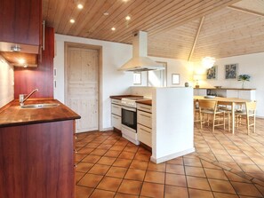 Køleskab, mikrobølgeovn, ovn, opvaskemaskine