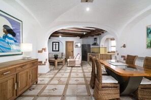 Interior - Apartment "Art House" with Mountain View, Private Terrace & Wi-Fi (Dorgali)