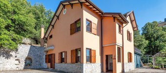 Appartamento Villa Marta – Ruhige Ferienwohnung im Grünen bei Spoleto