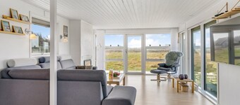 "Carelle" - 300m from the sea by Interhome