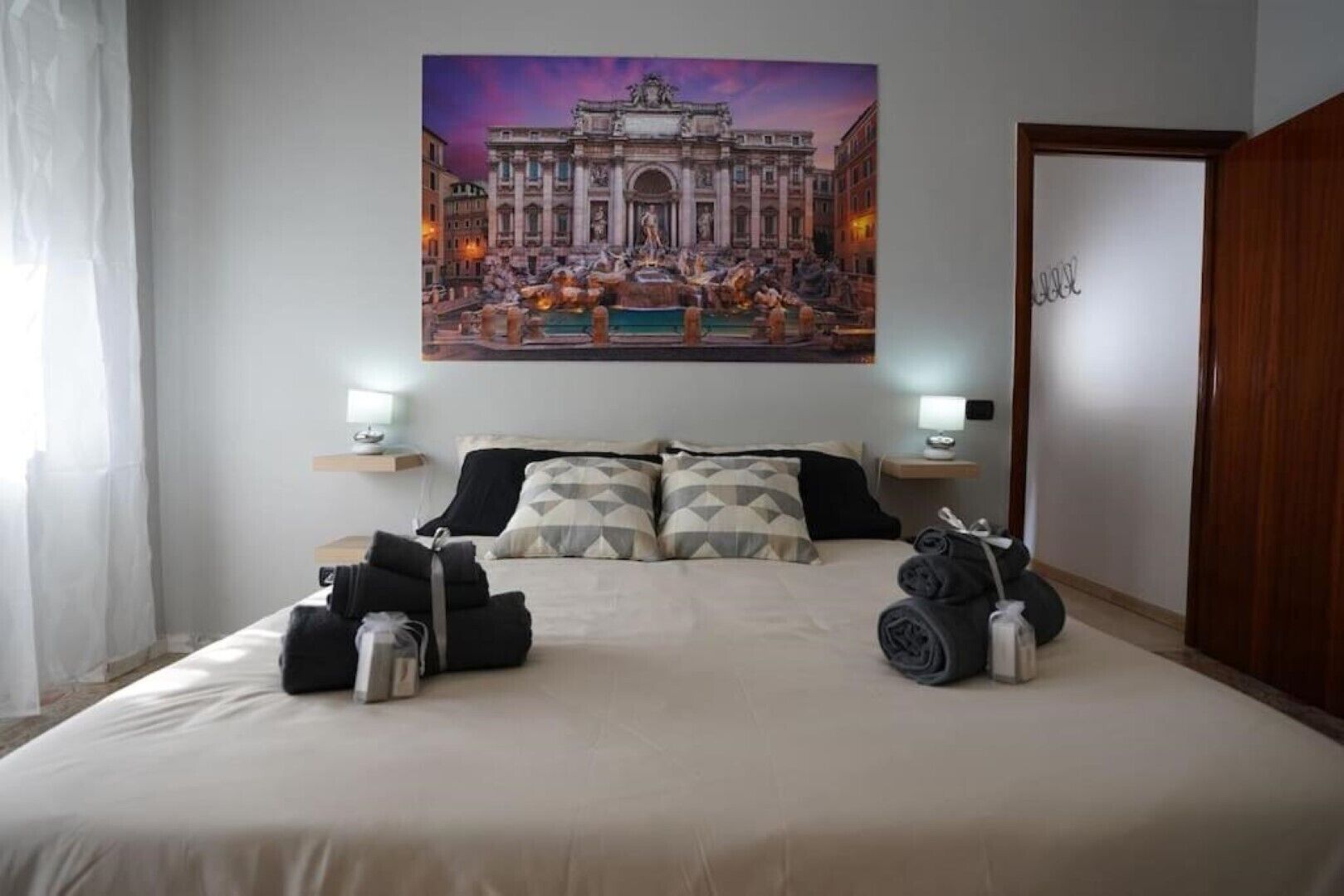 3 chambres, fer et planche à repasser, Wi-Fi, draps fournis