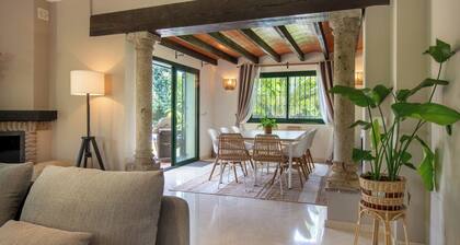 Luxurious villa with private pool