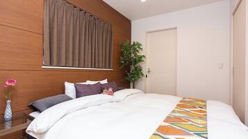 2 bedrooms, desk, free WiFi, bed sheets