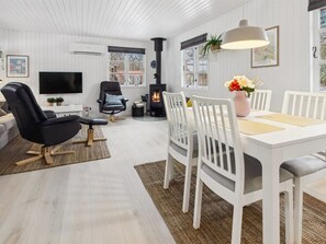 Dining - "Hubertina" - 30km from the sea by Interhome (Toftlund)
