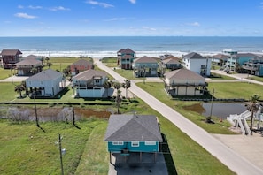 House, 2 Bedrooms | Exterior