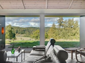 Tv, pejs, dvd-afspiller