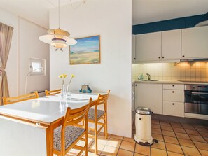 Fridge, microwave, oven, cookware/dishes/utensils