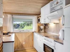 Refrigerador, microondas, horno y lavavajillas