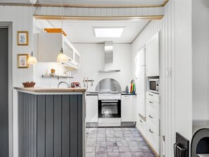 Køleskab, mikrobølgeovn, ovn, opvaskemaskine