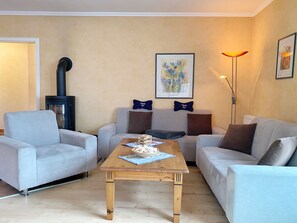 TV, fireplace, DVD player, stereo