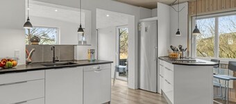 "Ulrich" - 500m from the sea by Interhome