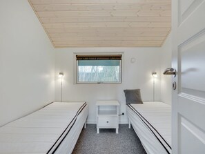 2 bedrooms, internet