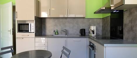 Fridge, microwave, oven, dishwasher
