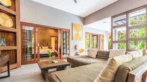 Unclassified image, 3 of 32, button - River Villa Canggu (Canggu)