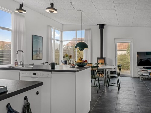 "Pontus" - 400m from the sea by Interhome